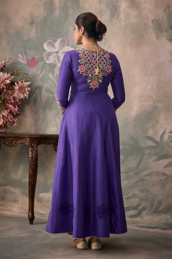 Aabru Anarkali Set