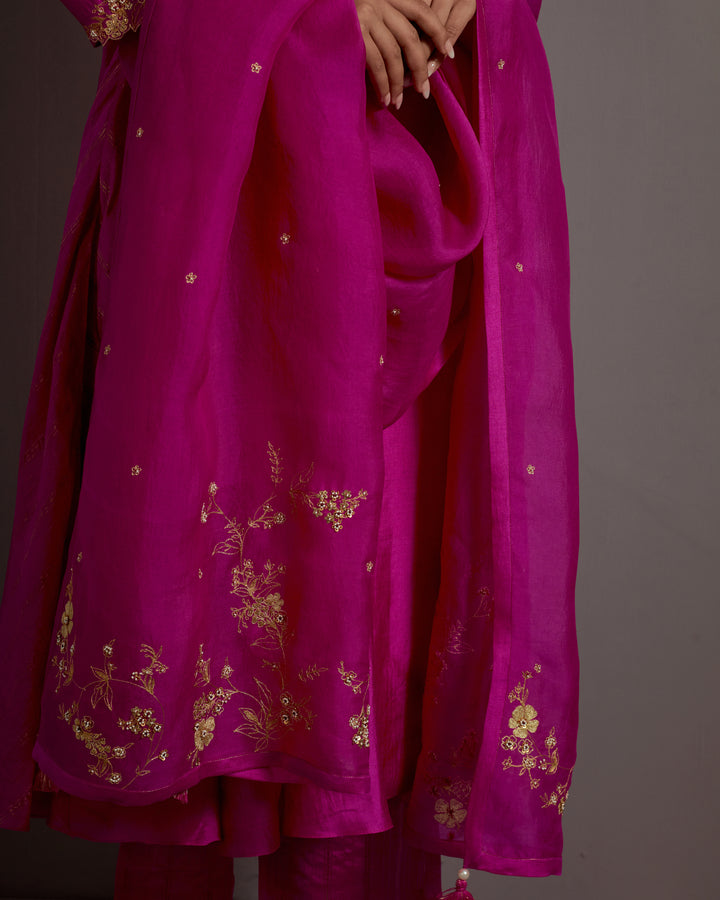 fuchsia pink necklace guccha hand embroidered kurta set