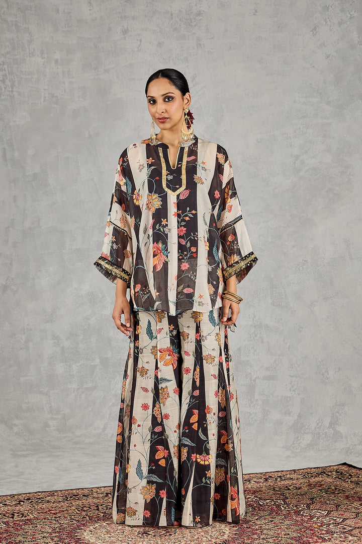 Black and White Chintz Namah Tunic Set