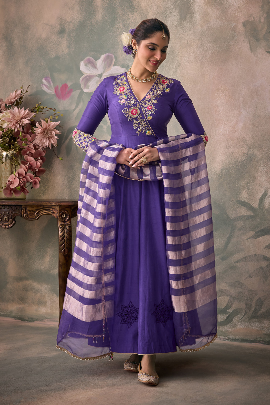 Aabru Anarkali Set