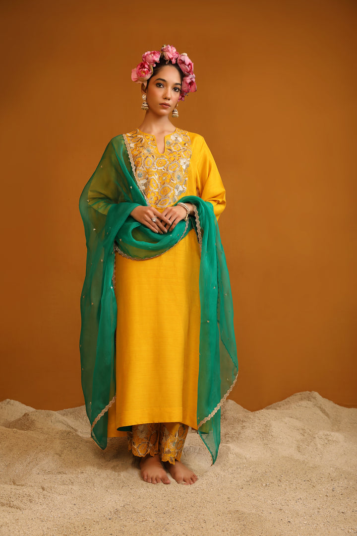 naaz kurta set