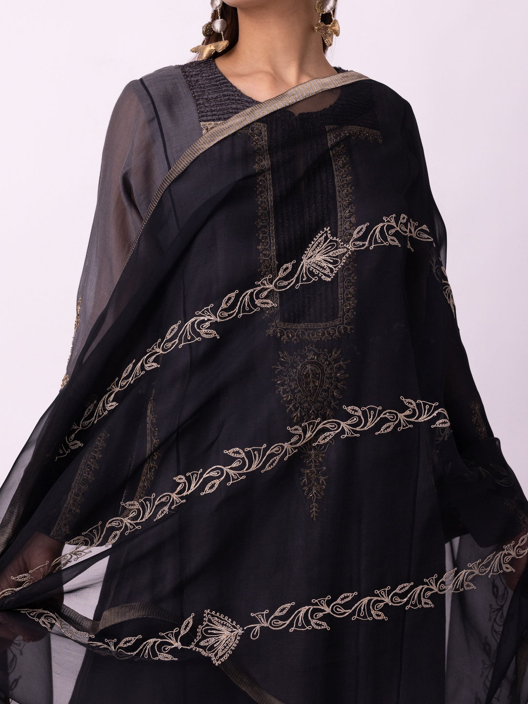 Saba Dupatta