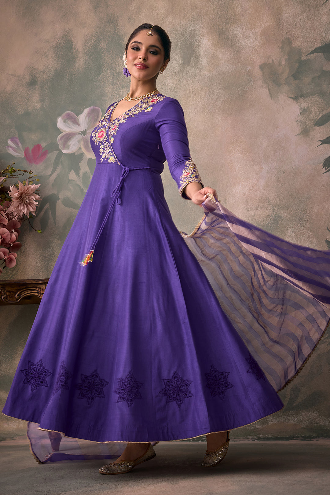 Aabru Anarkali Set