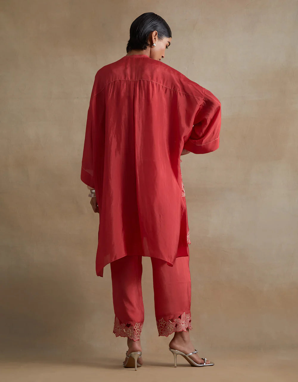 Ont558 - Set - Tomato