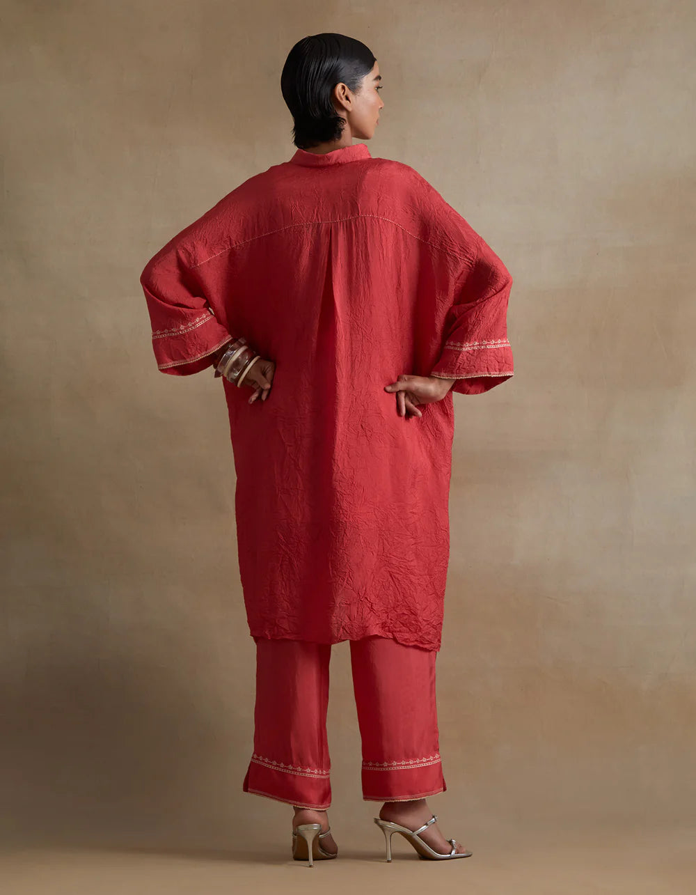 Ont556 - Set - Tomato