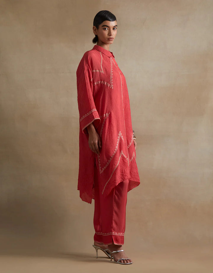 Ont556 - Set - Tomato