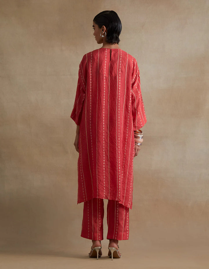 Ont564 - Set - Tomato