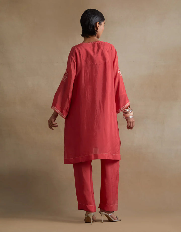 Ont552 - Set - Tomato