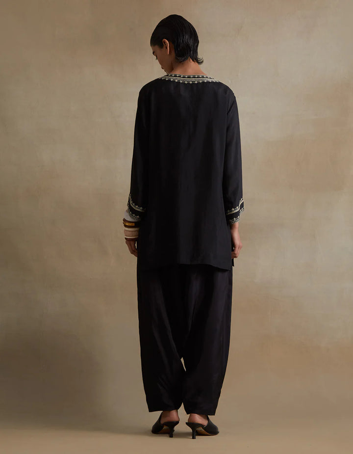 Ont555 - Set - Black