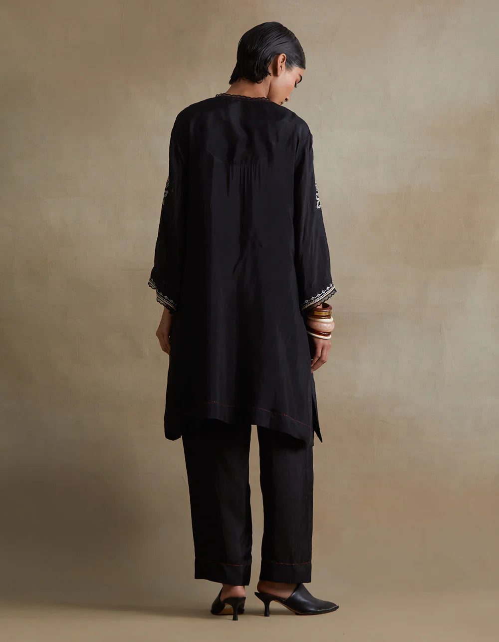 Ont552 - set - black
