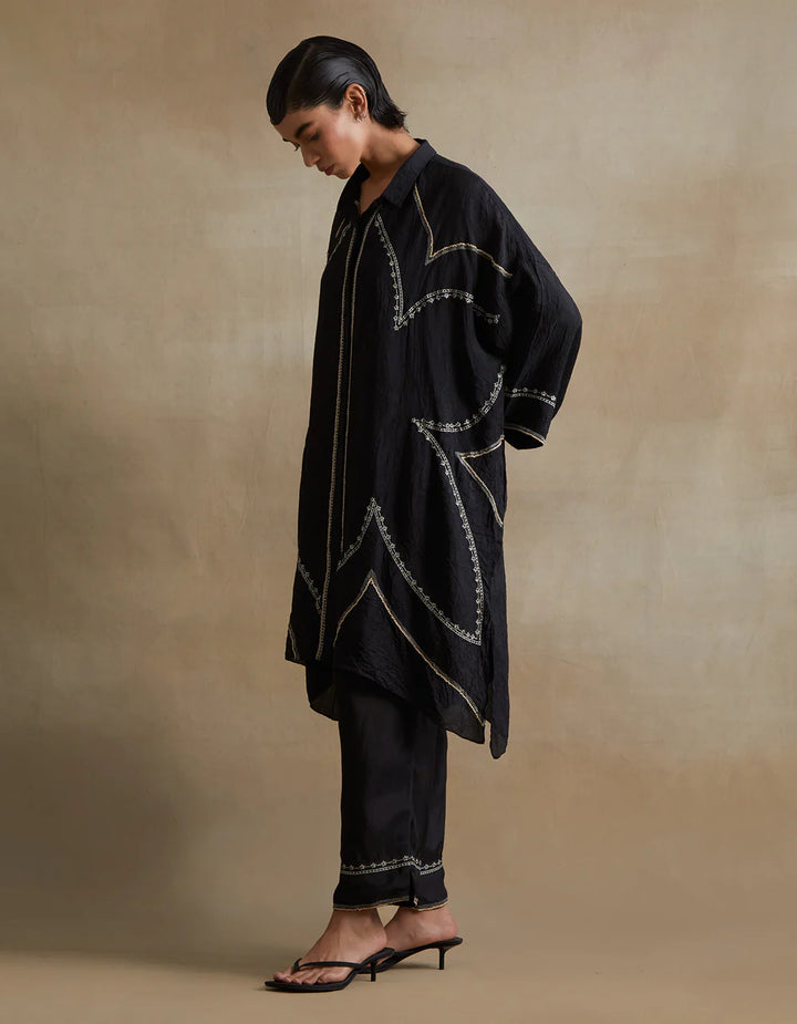 Ont556 - Set - Black