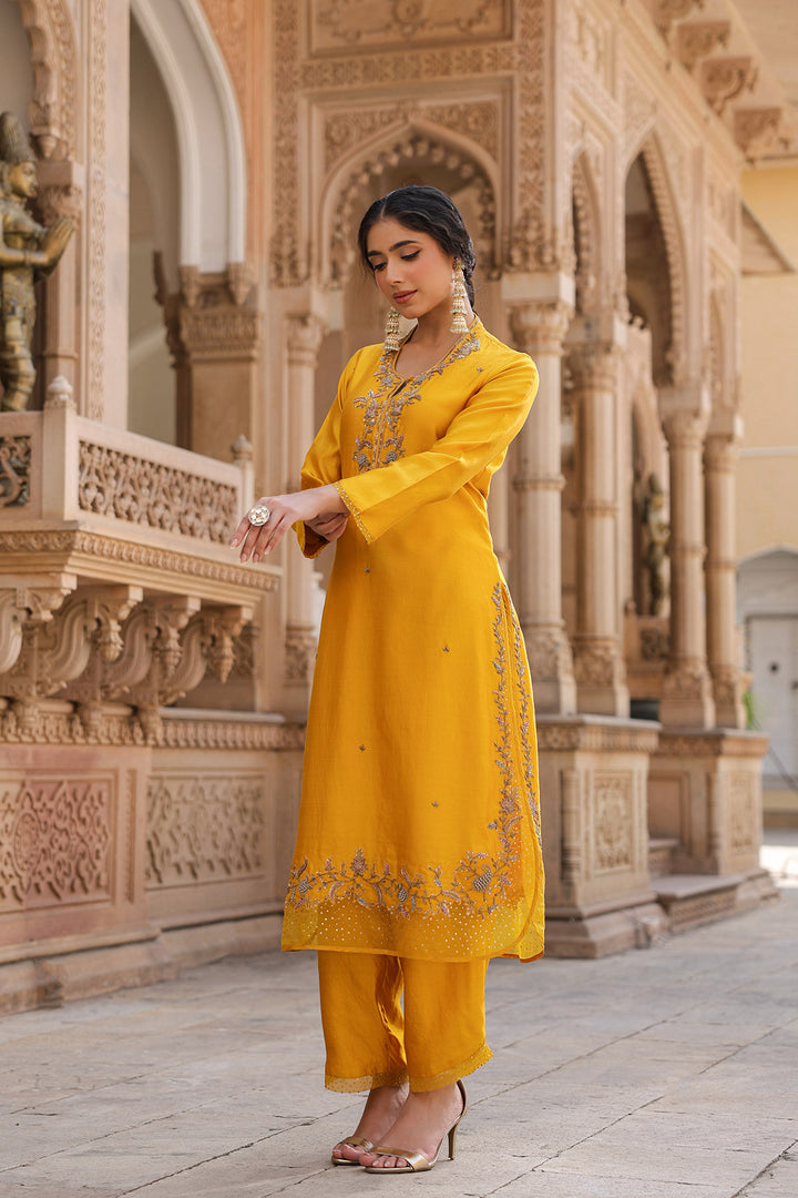 riwayat heavy long kurta set