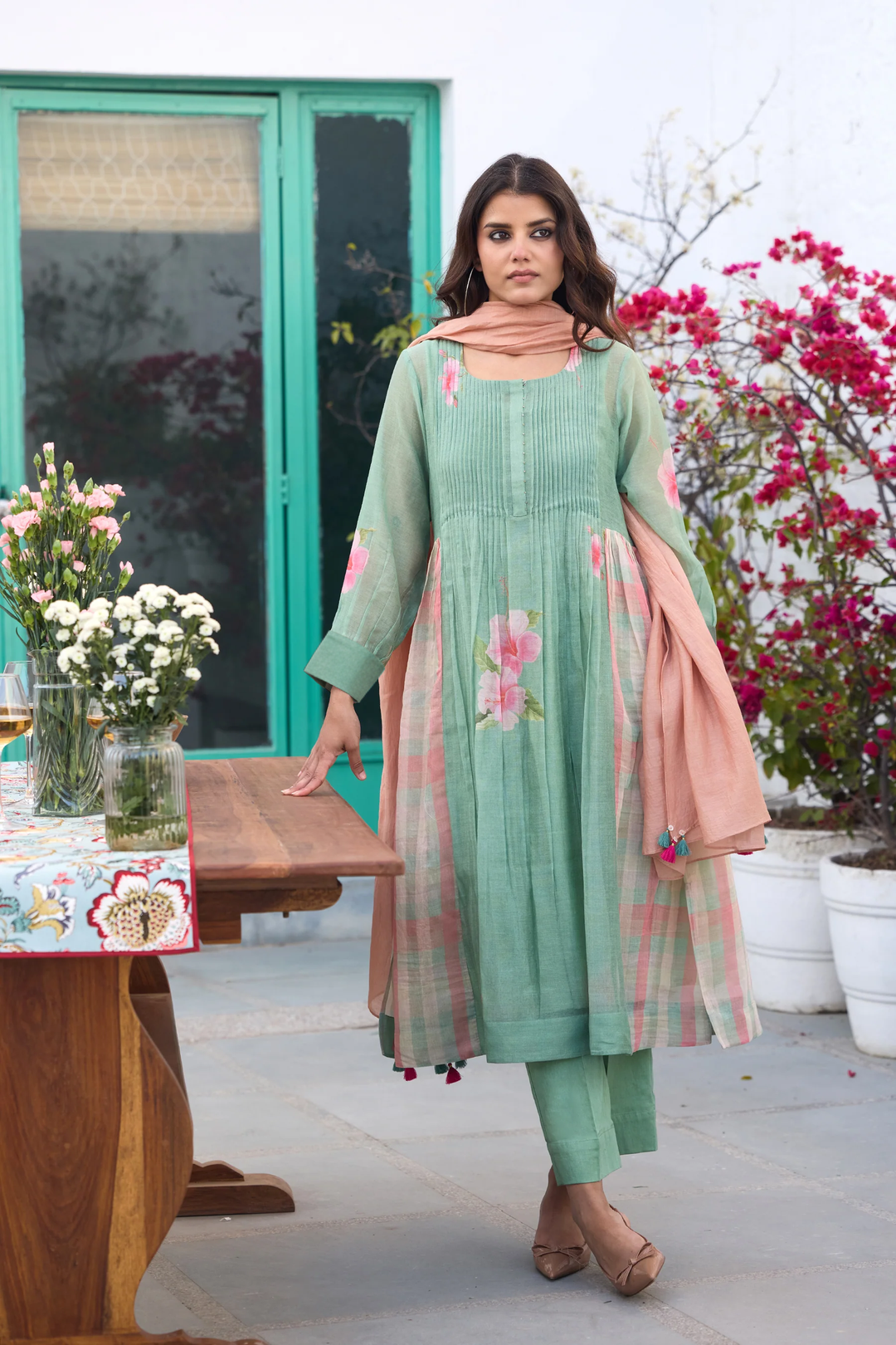 Hibiscus Muse Avril Kurta Set