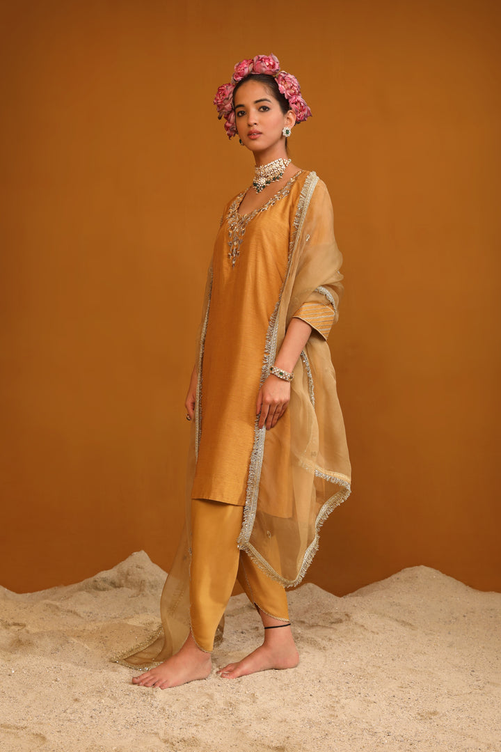 shabana dhoti set