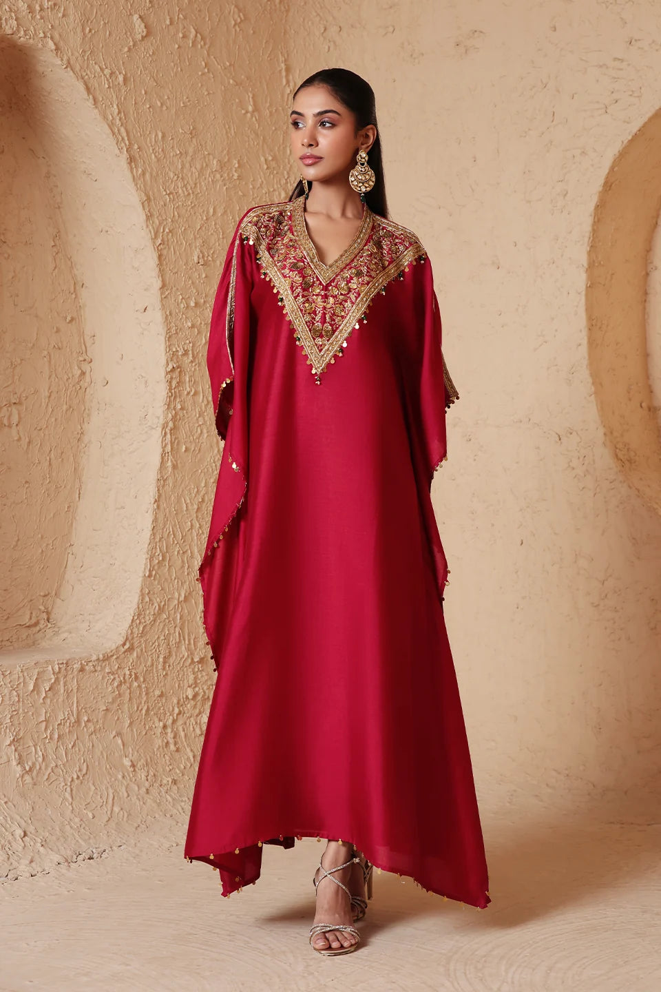 Zar-Rang Maroon V Neck Kaftan Set