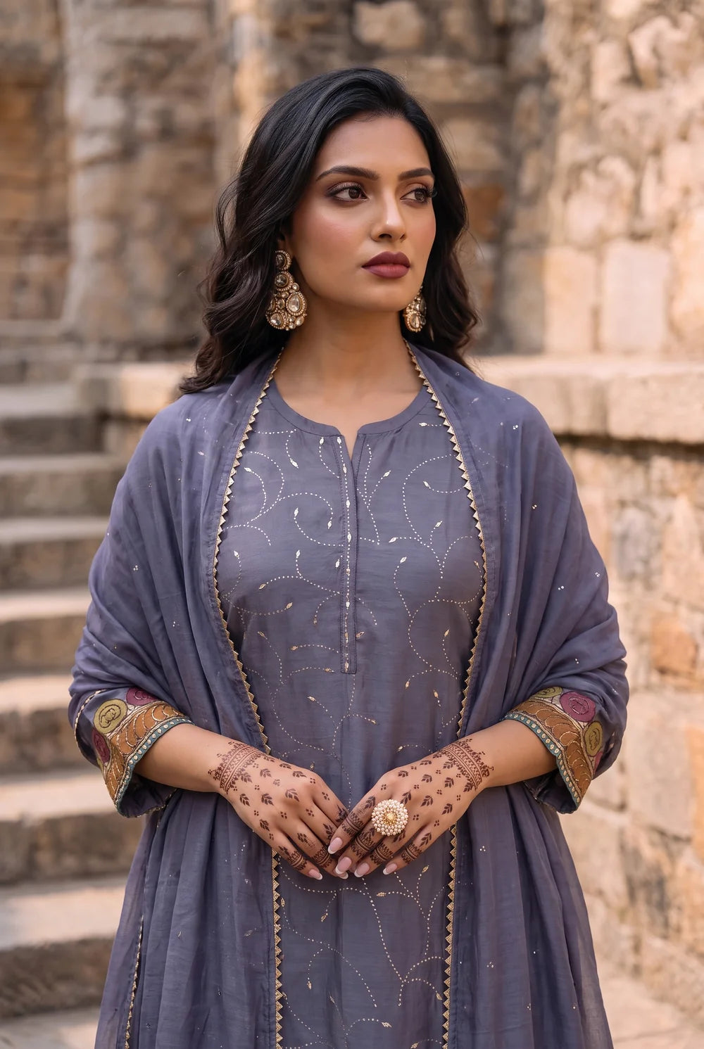 Yaira Mul Chadneri Kurta Set in Dark Purple Grey