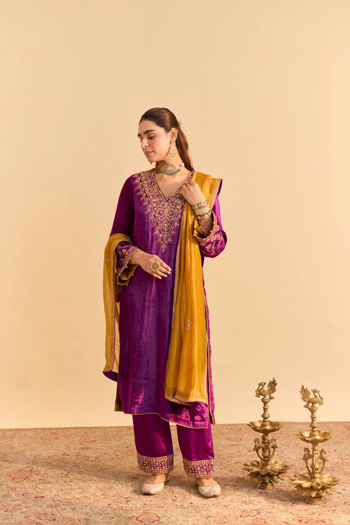 Aynaz - velvet Deep Purple Kurta with Salwar
