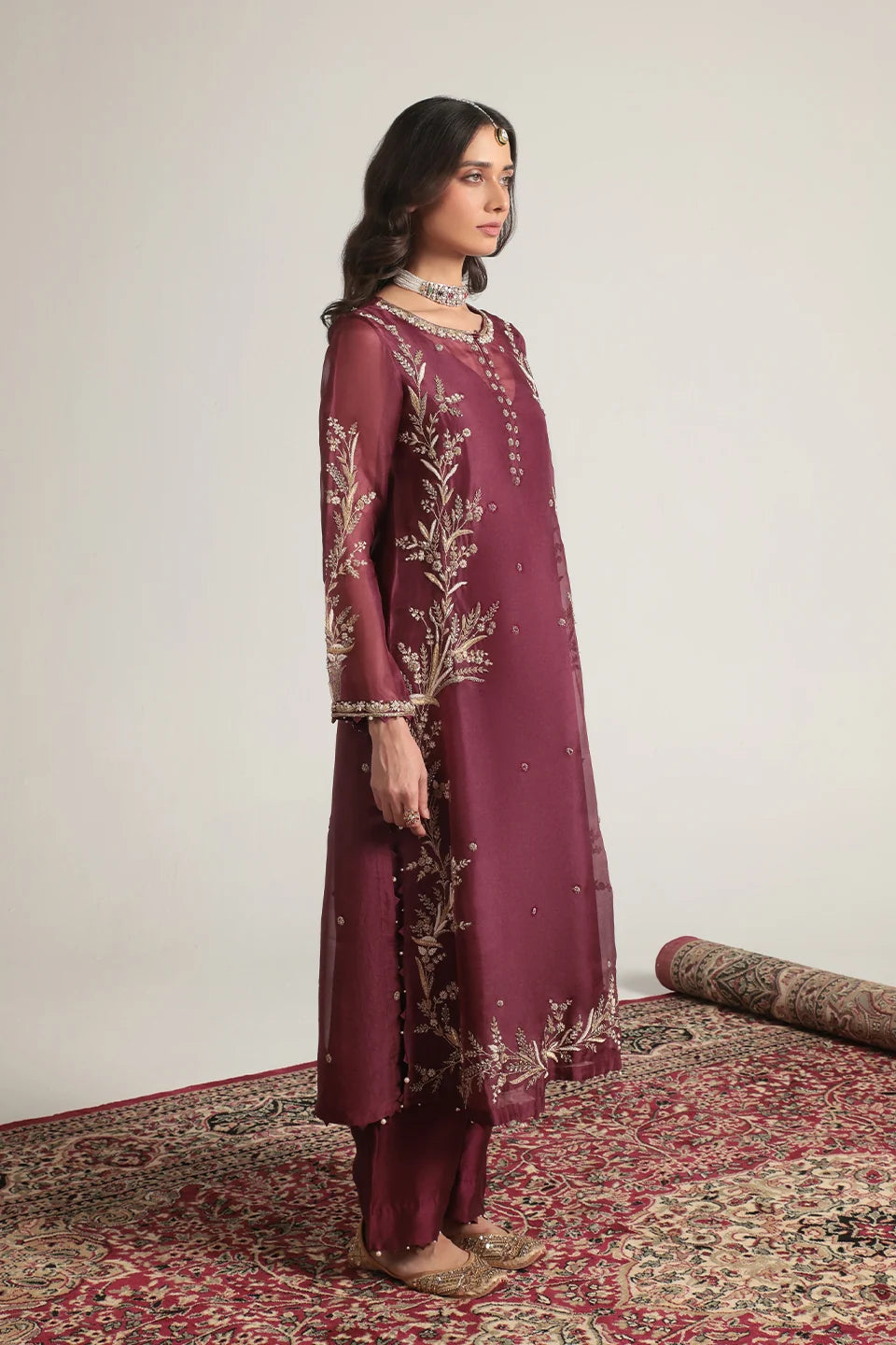 Zar-Rang Wine Light Phool Patti Kurta Set