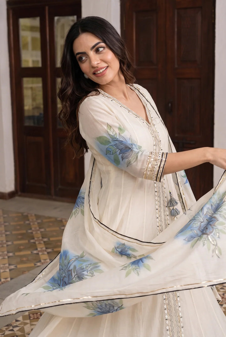 Zoa Mul Chanderi Anarkali Set in Off White / Blue
