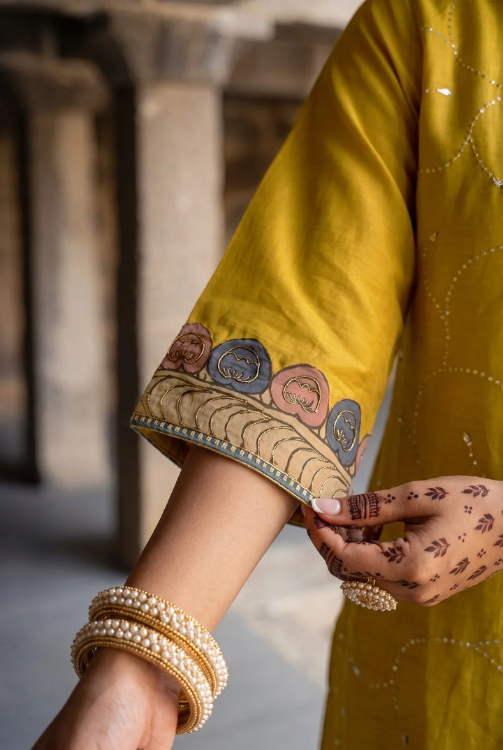 Yaira Mul Chadneri Kurta Set in Maize Yellow