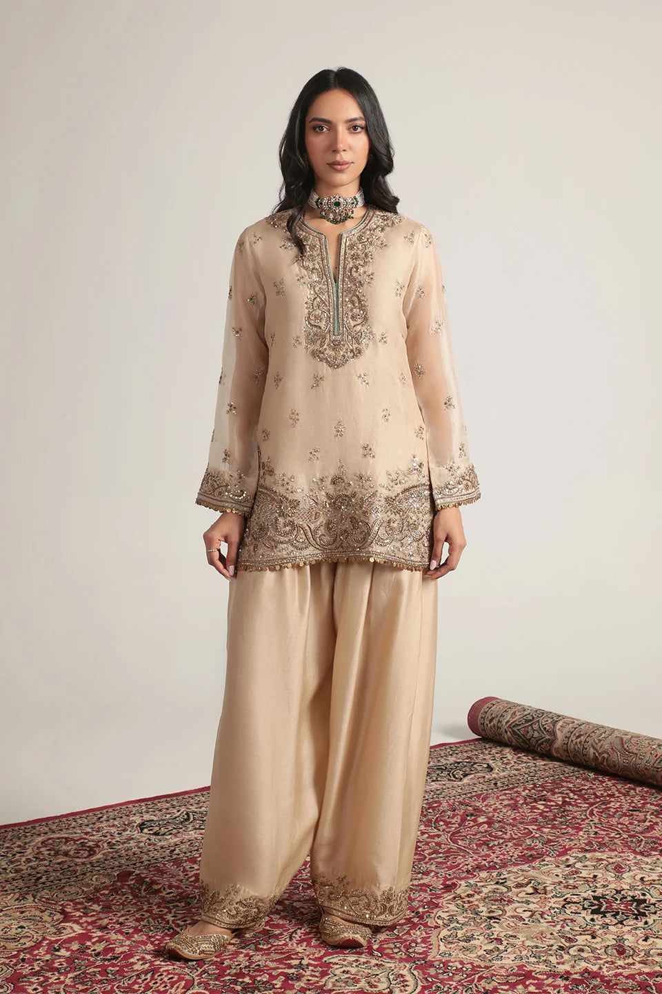 Zar-Rang Ivory Short Farshi Kurta Set