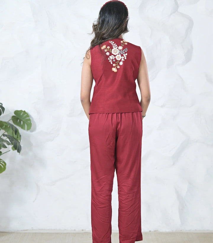 Phool-Patti Vest Coat With Pant Set