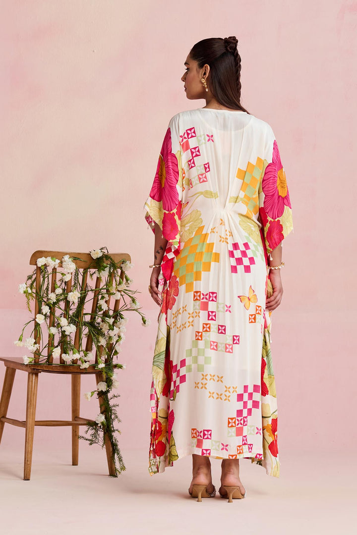 Zunaira Kaftan