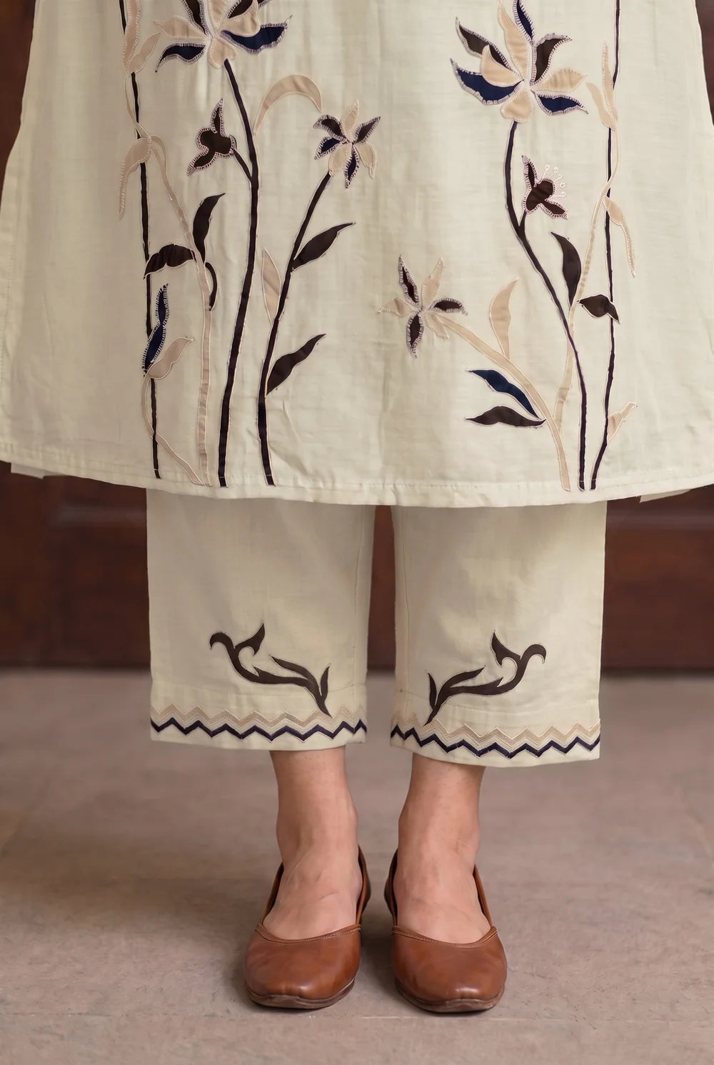 Surkhi Mul Chanderi Kurta Set in Pearl White