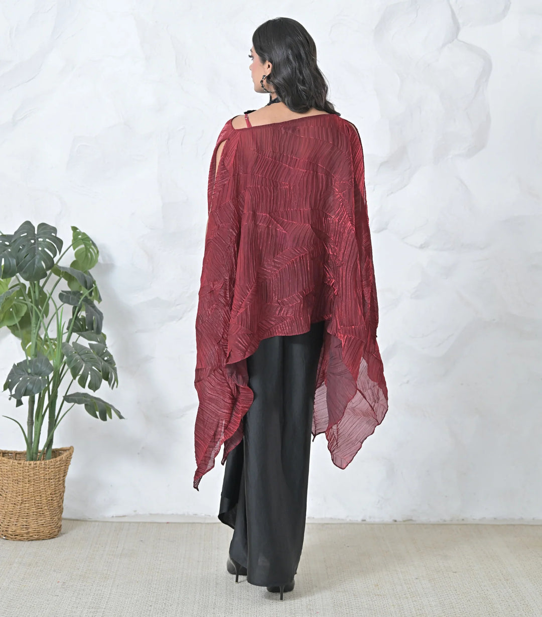 Pearl Petal Tassels Neckpiece Red Crinkled Cape Set
