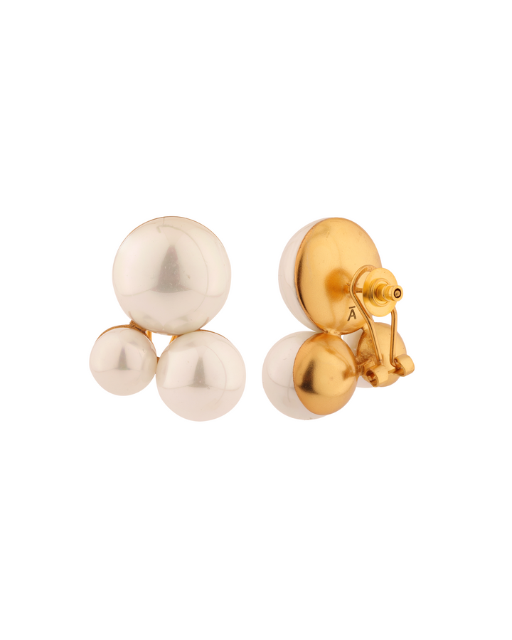 trio studs