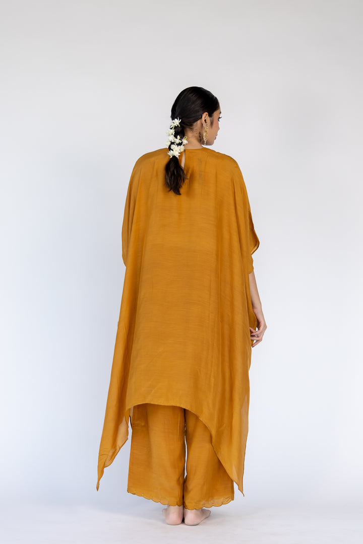 lailaa kaftan set