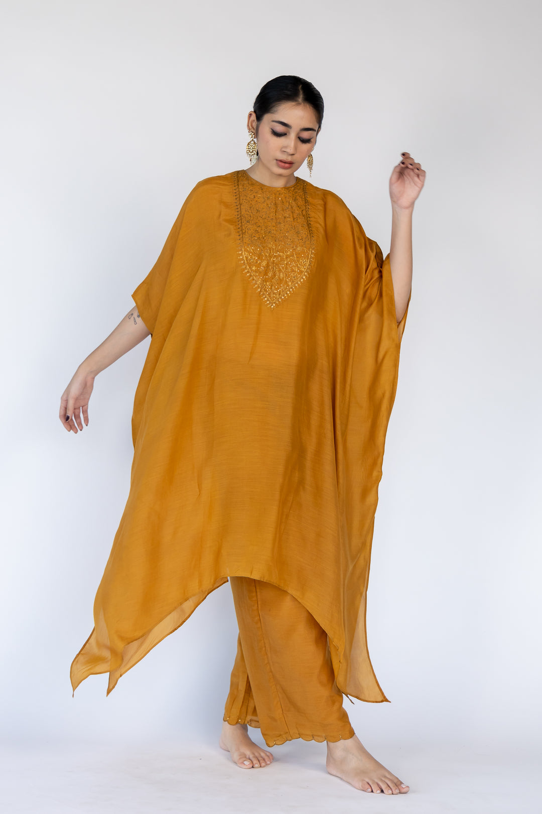 lailaa kaftan set