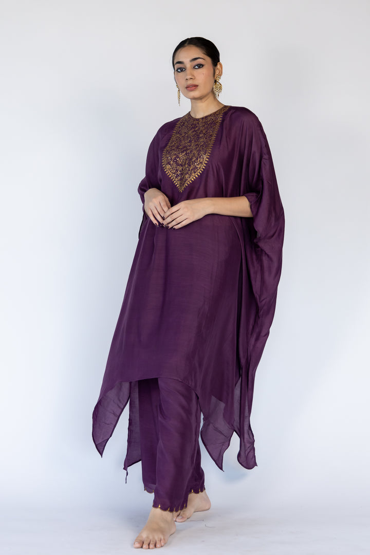 lailaa kaftan set