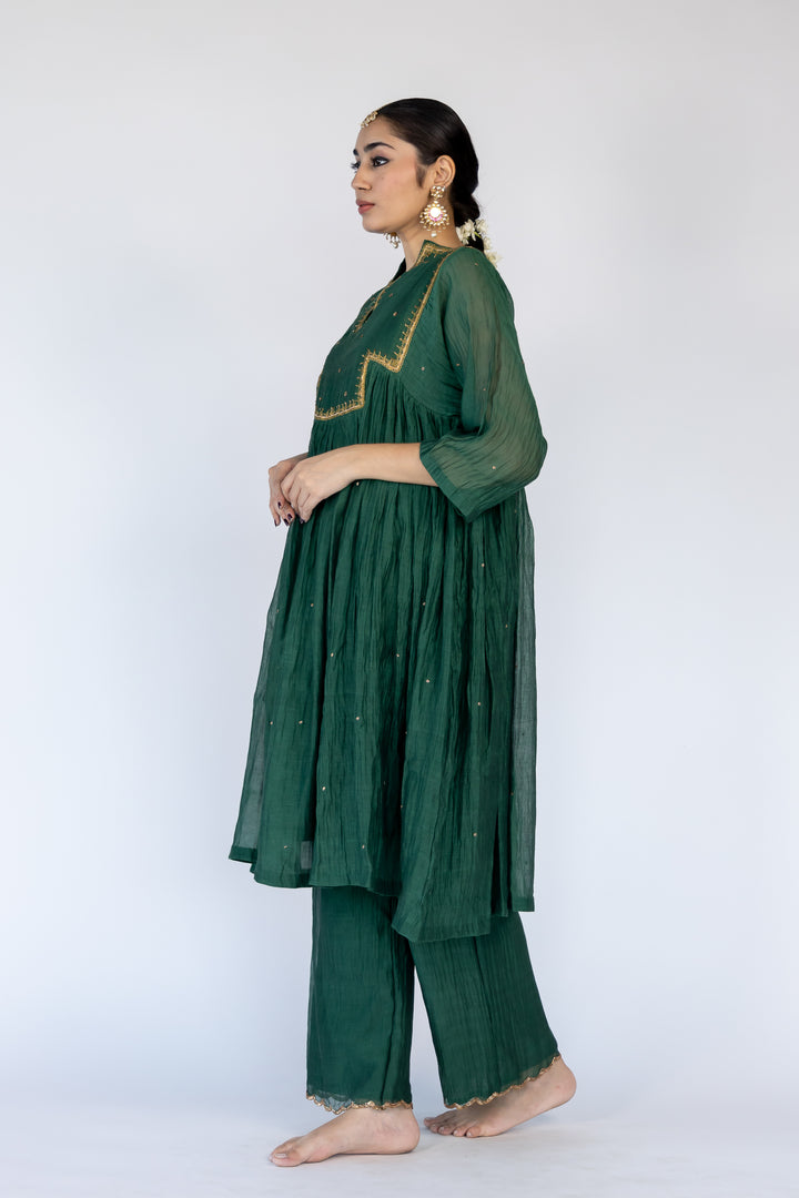 farah yoke kurta set