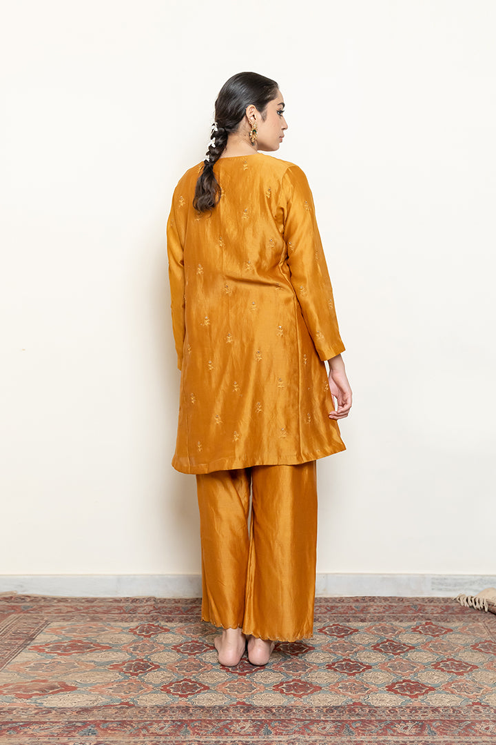 roohi kalidaar kurta