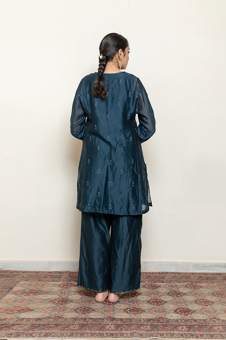 roohi kalidaar kurta