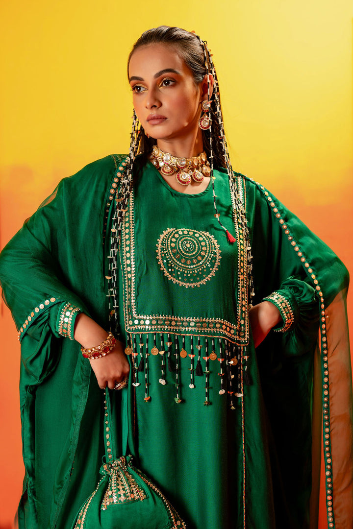 Vani Green AntiFit Kurta Set With Dupatta