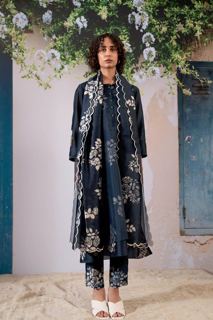 Discharge Print Indigo Kurta Set With Organza Dupatta