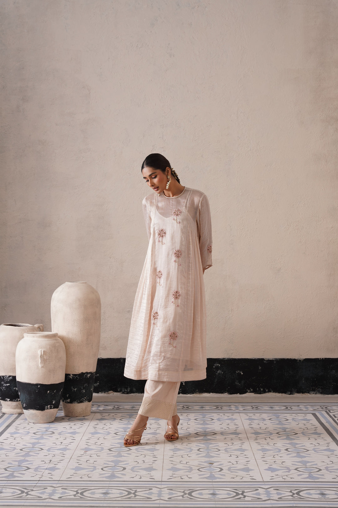 Dutch Ivory Curve Pannel Kurta