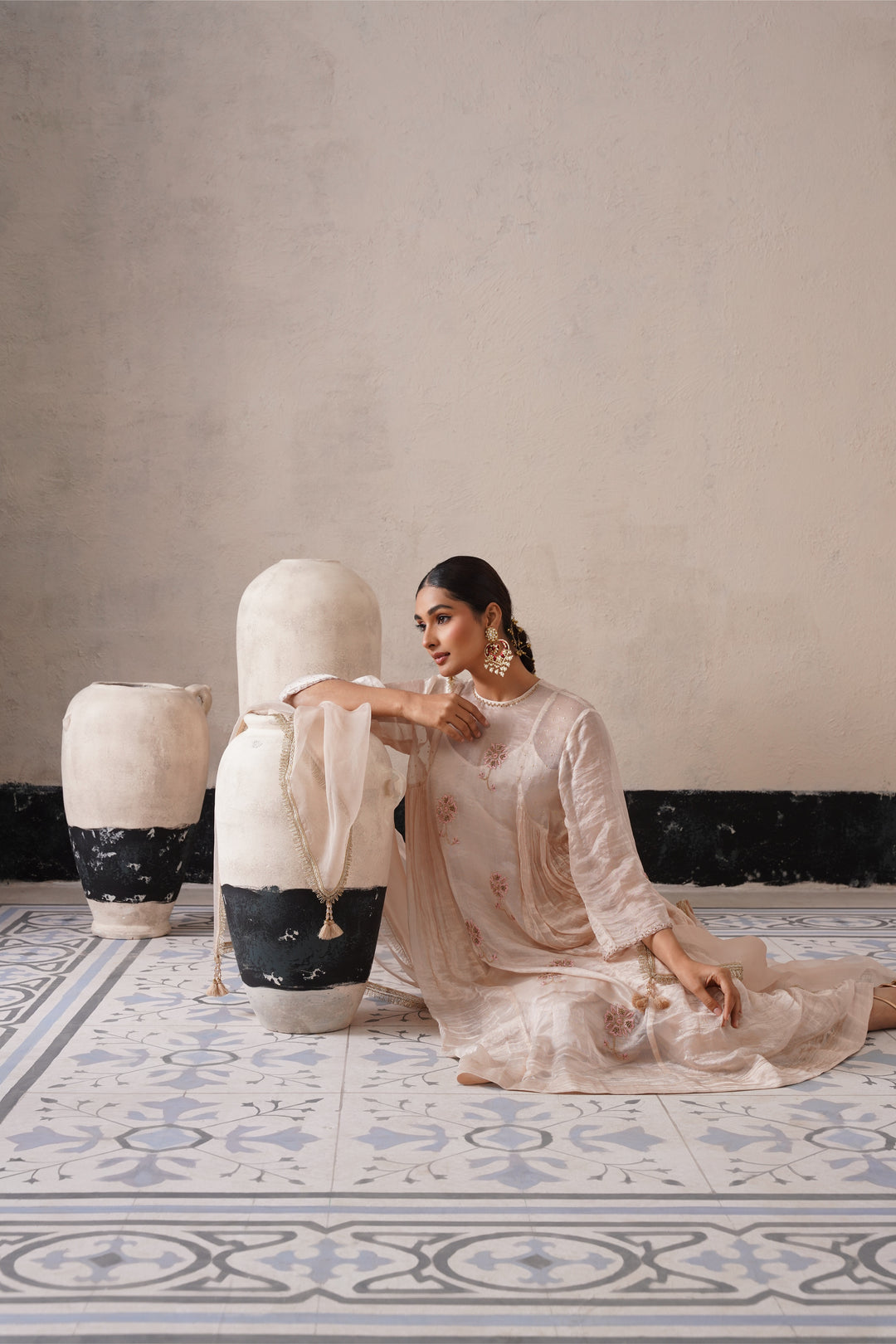 Dutch Ivory Curve Pannel Kurta