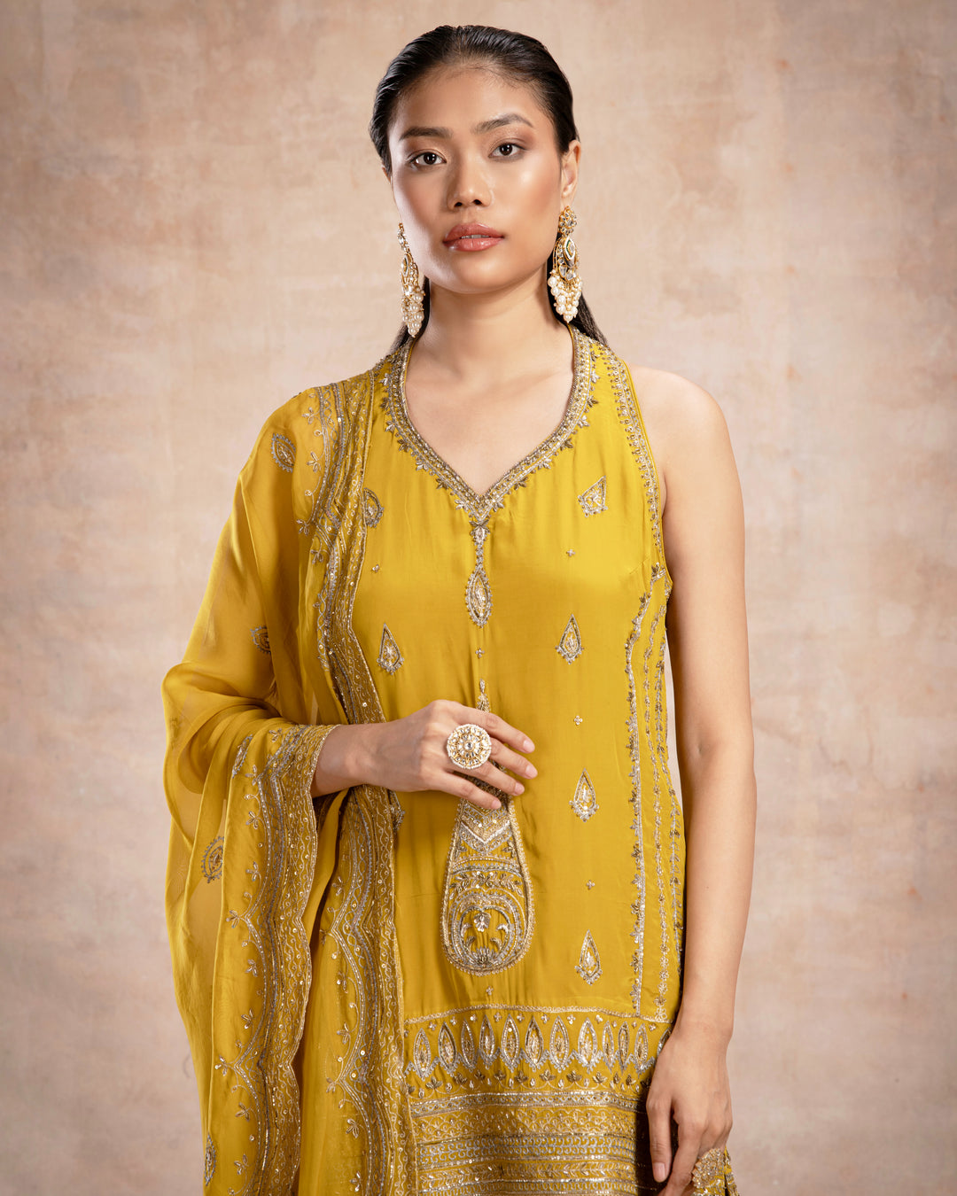 zeba halter kurta set sunehra