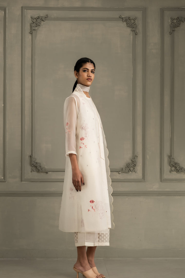 Ivory Rose Applique Work Scalloped Organza Jacket With Printed Tunic and Flared Pant in Linen
