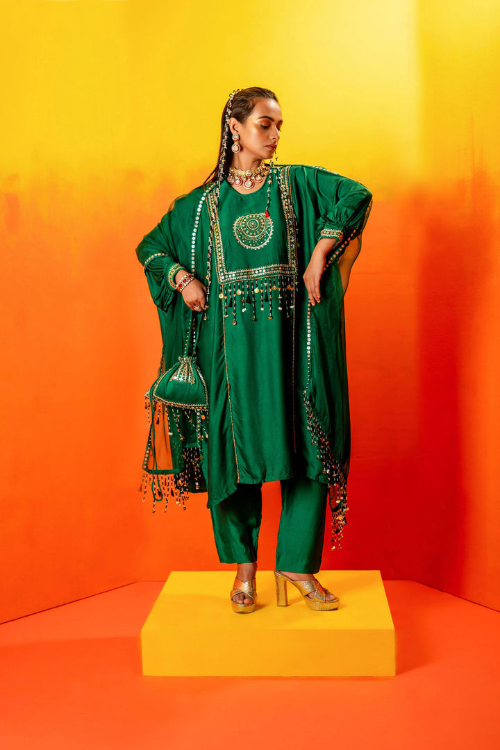 Vani Green AntiFit Kurta Set With Dupatta