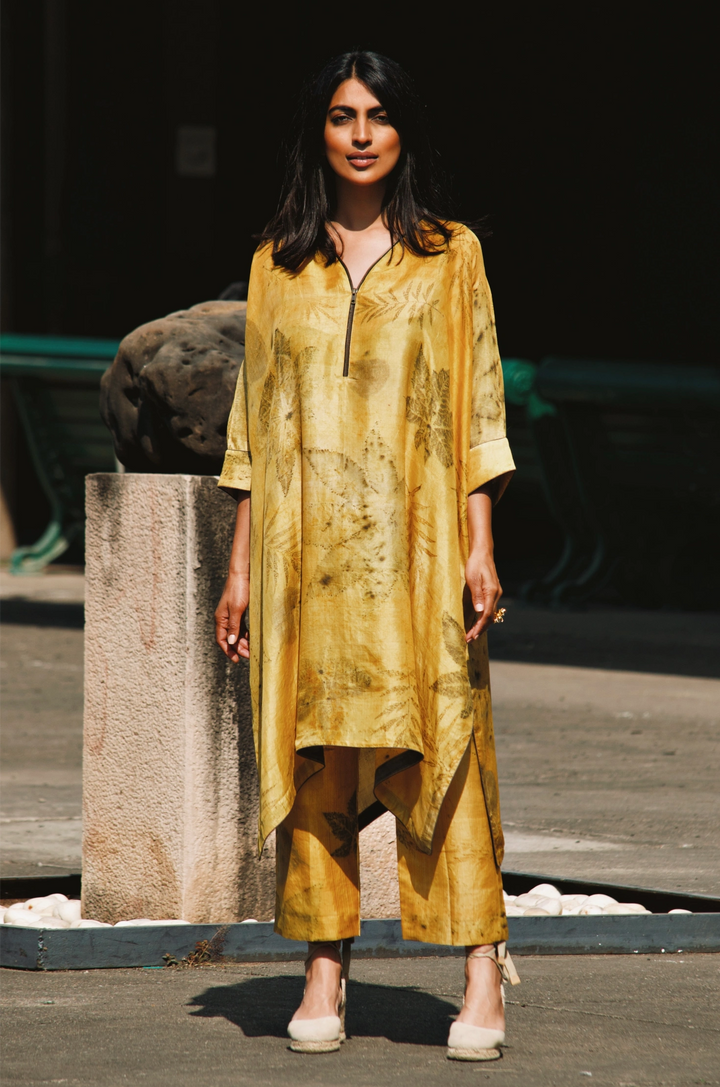 Mustard classic eco-printed silk v-neck zipper set