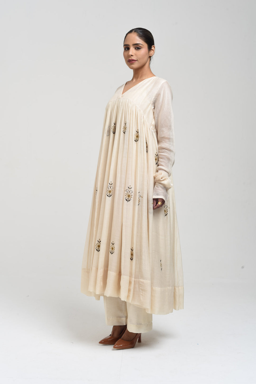 chanbeli anarkali set