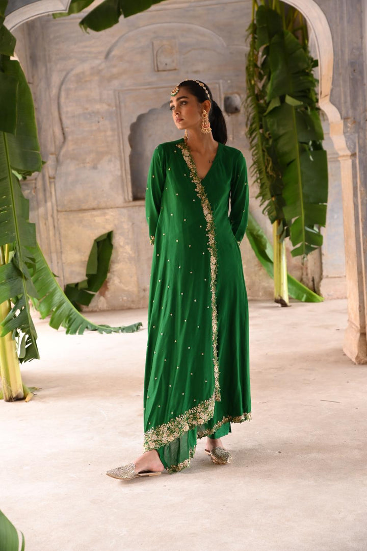 green cross over kurta set