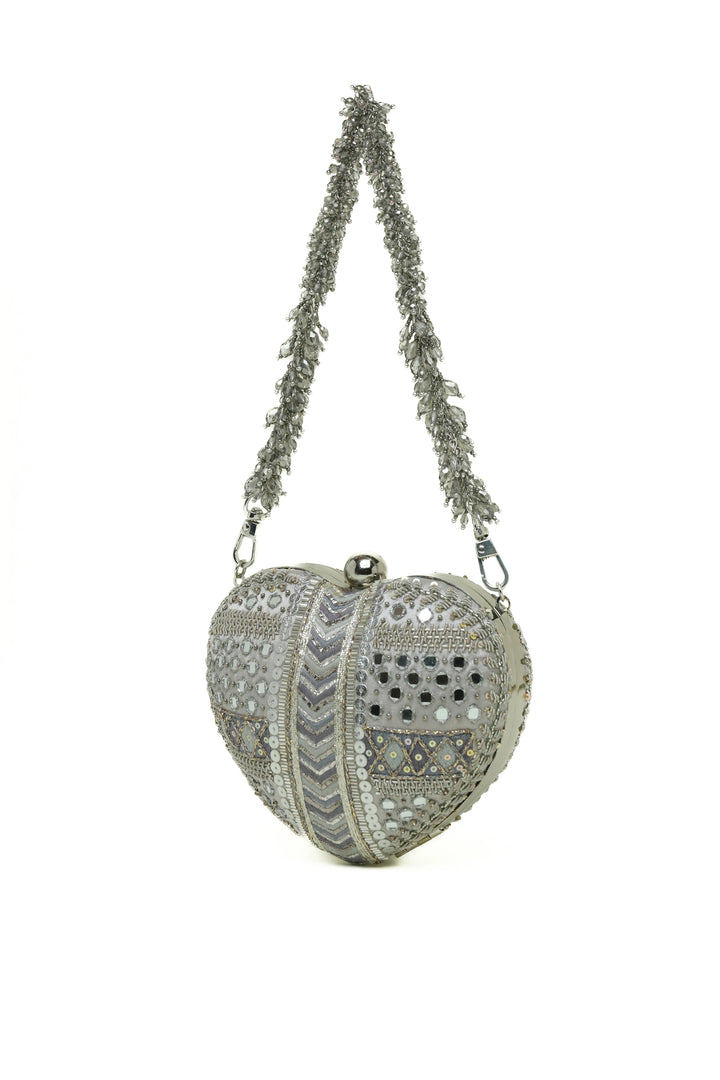 Manzar Heart Clutch – Pewter Silver