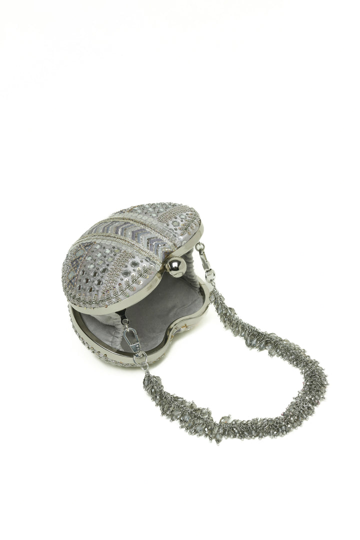 Manzar Heart Clutch – Pewter Silver