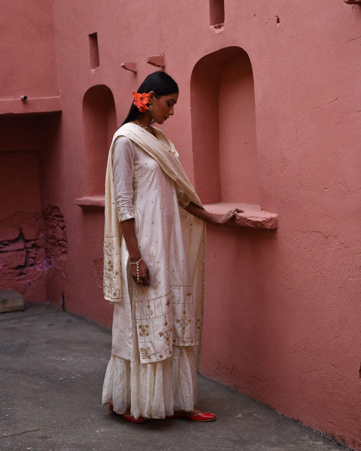 ivory hand embroidered straight kurta set