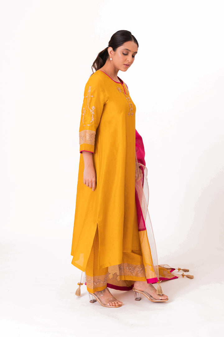 Tissue Patched Dupatta Dual Color Kurta Set